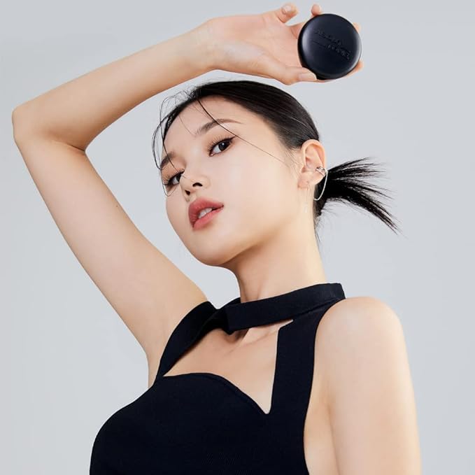 Blur Powder Pact - Pressed Powder Compact with (02 LIGHT) 0.32oz