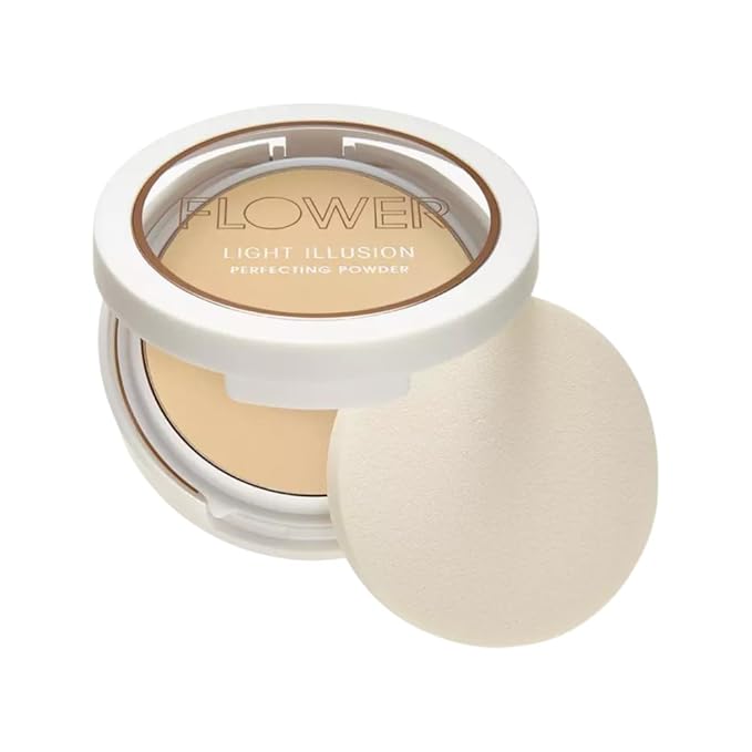 FLOWER Beauty By Drew Barrymore Light Illusion Perfecting Powder - Powder Foundation + Setting Powder for Makeup - Medium Buildable Coverage - Natural Glow + Flawless Finish - Mirror + Sponge Include d (Caramel)