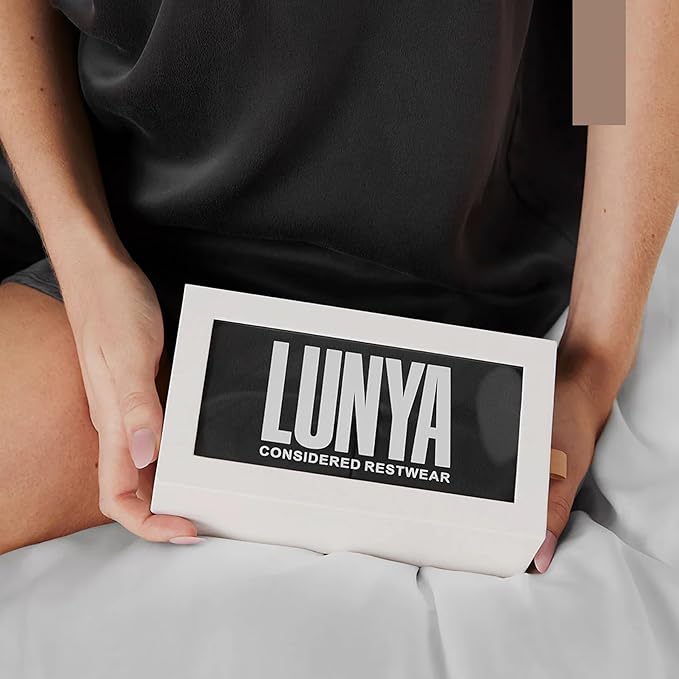 Lunya Sleep Mask with Box - Washable Silk Sleeping Mask and Headband for Beauty Routines - Thermoregulating Comfort for Restful Nights - Silk Eye Mask for Women - Large - Meditative Grey