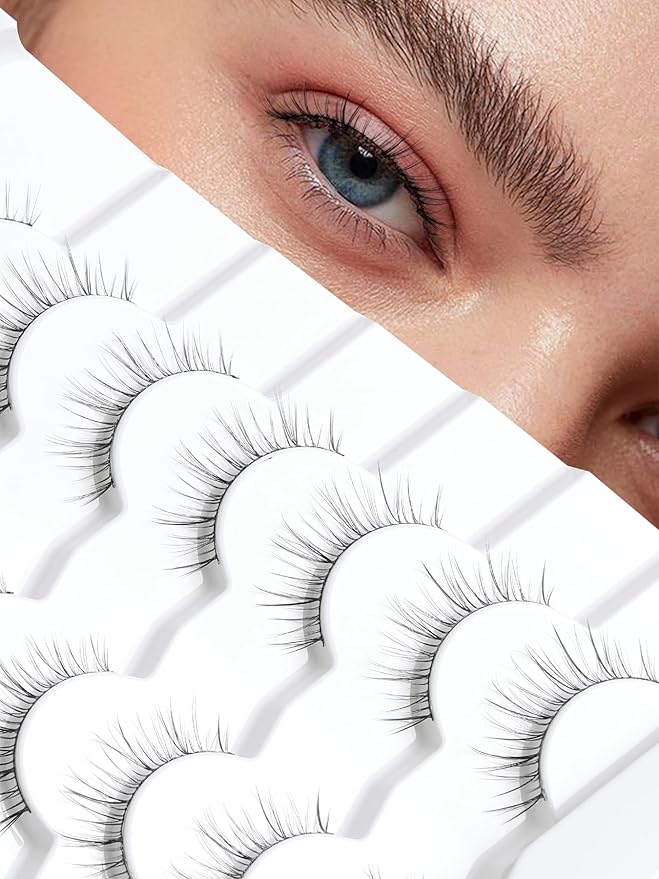 Lashes Short Eyelashes 10MM Natural Lashes Wispy Thin Band Strip Lashes Short Eyelashes Natural Look 3D Volume Lashes 7 Pair Fake Lashes Siligli