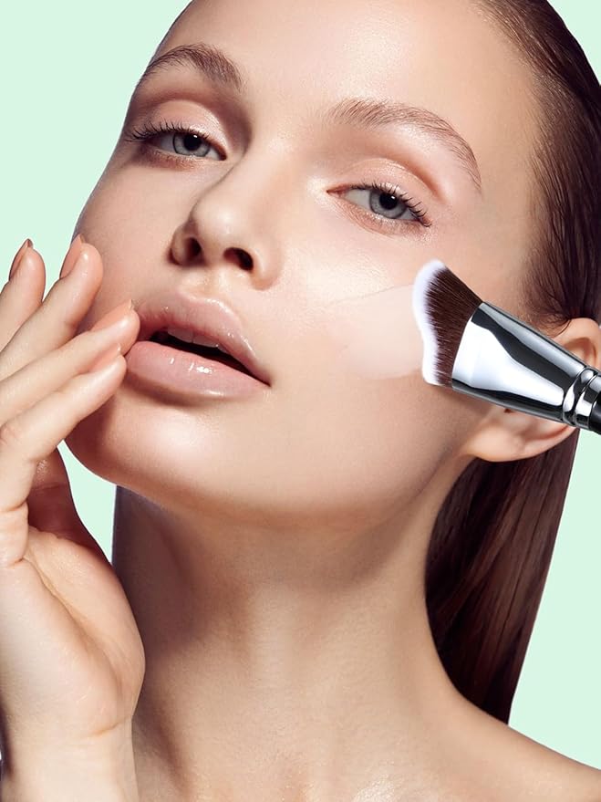 EIGSHOW Foundation Brush with Wave Shaped Head for Liquid, Cream, Powder Blending Cheekbones Jawline, Large Premium Dense Synthetic Bristles (F659)