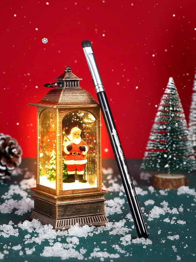 Professional Shader Eyeshadow Brush, EIGSHOW Flat Tapered Blending Brush with Dense Soft Bristles for Eye Shadow Application, for Cream Powder (E801)