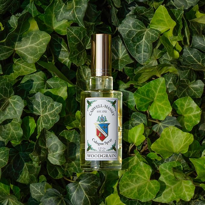 Caswell-Massey Woodgrain Sandalwood Cologne Spray, Spicy Sandalwood with Cedar and Hints of Citrusy Musk, Fragrance for Men, Made in USA, 0.25 Oz